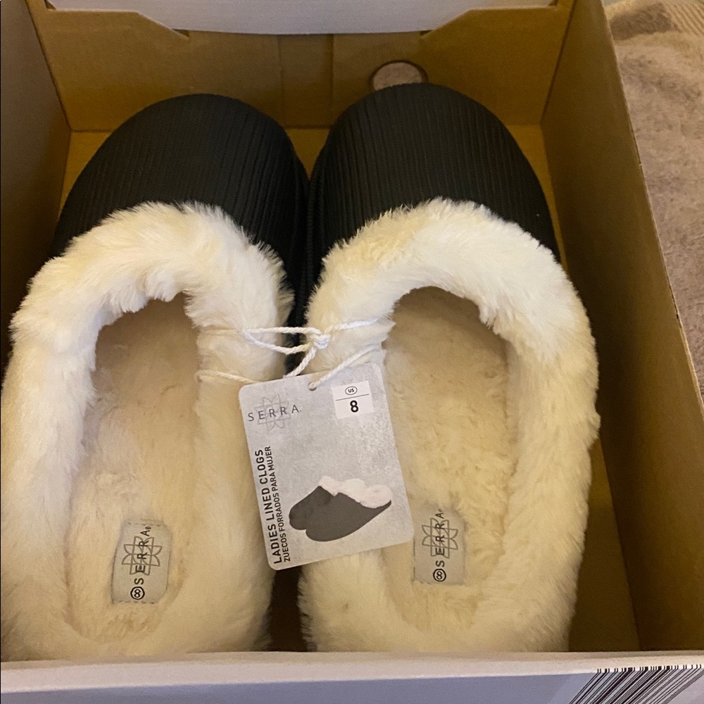 Clogs - Picture 9 of 9